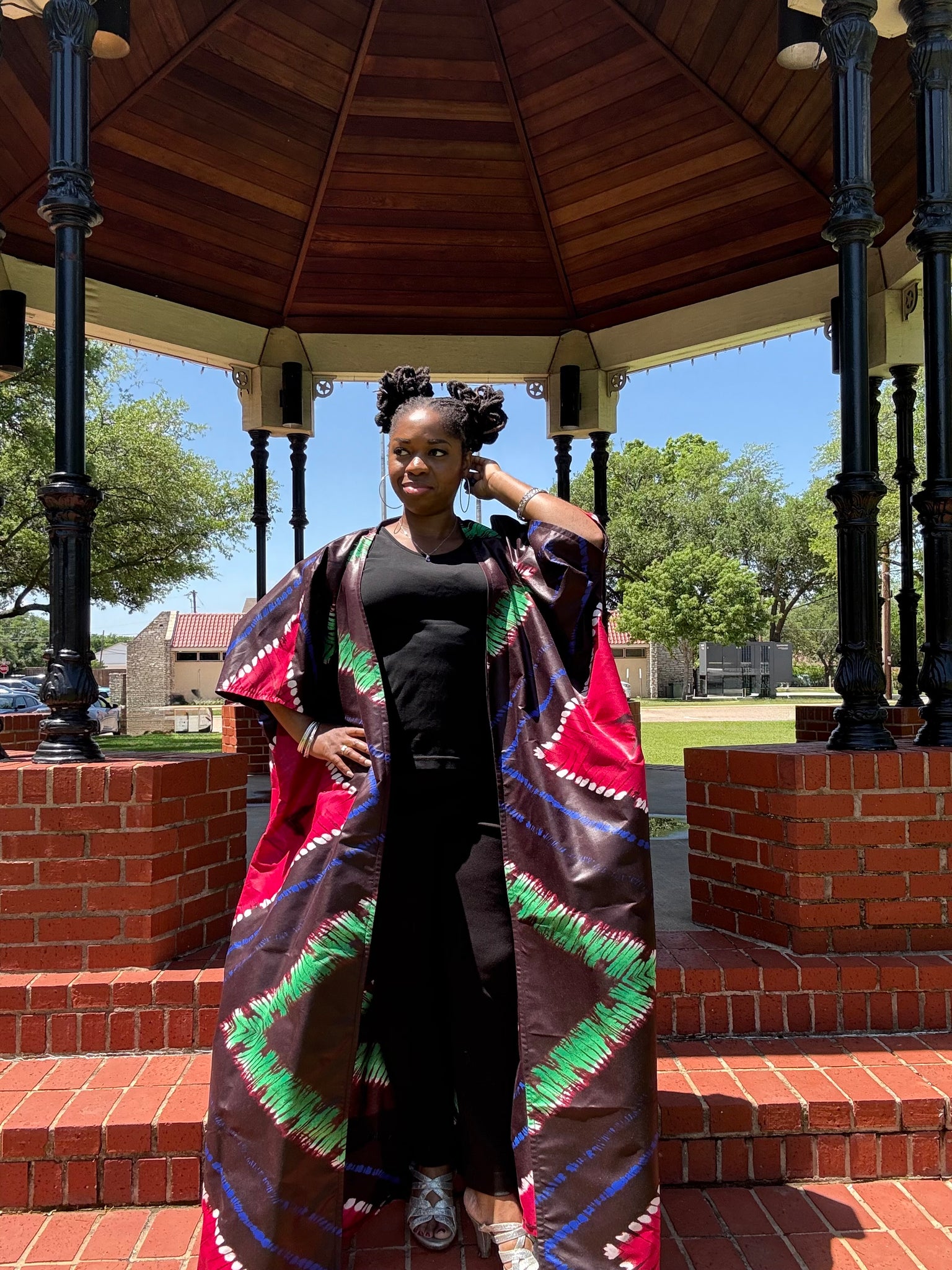 NYABO Elegant African-Inspired Kimono Robe – Handcrafted Vibrant Print