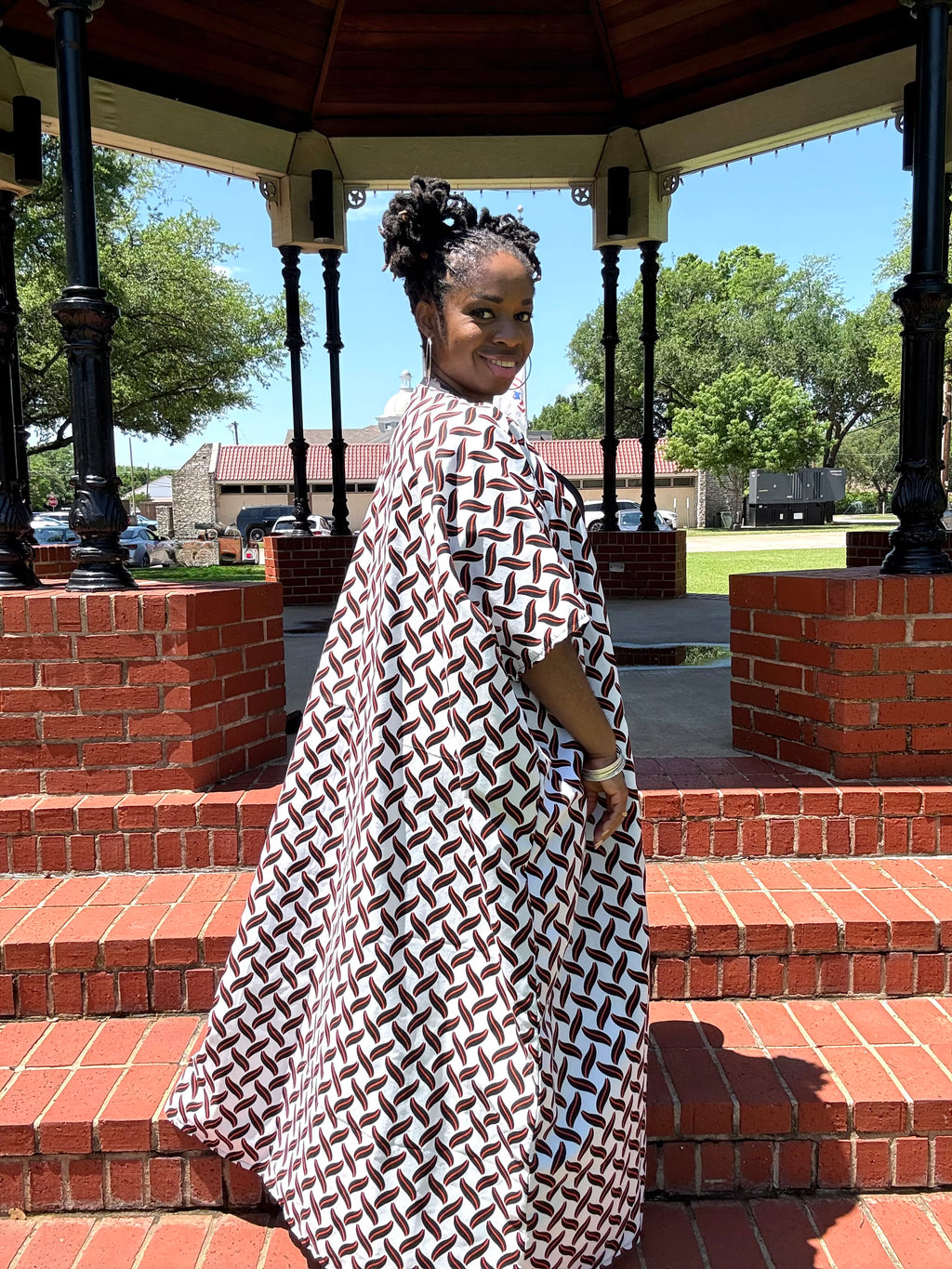 IJE Elegant African-Inspired Kimono Robe – Bold Geometric Print, Lightweight and Versatile